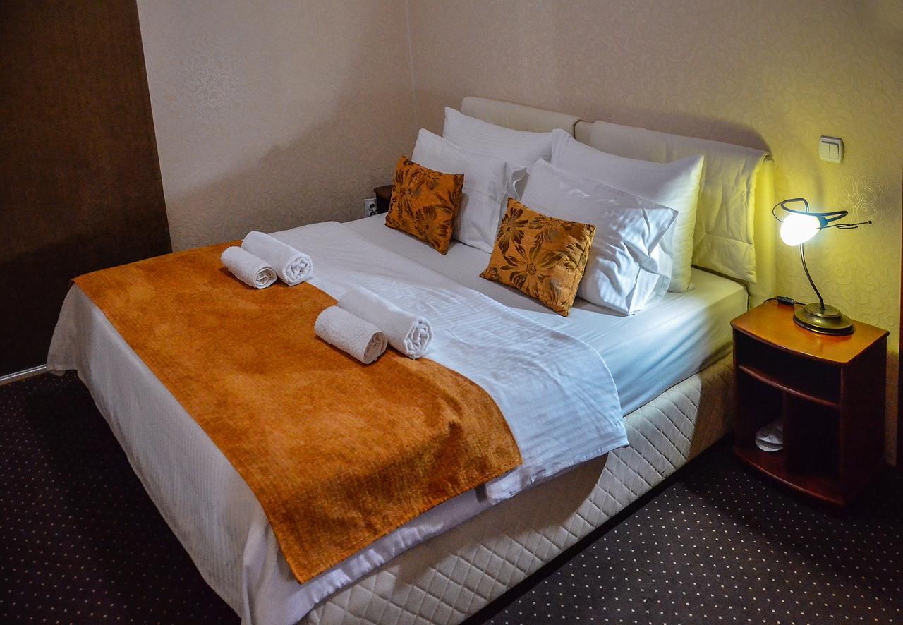 Hotel Bell Leskovac  Buitenkant foto