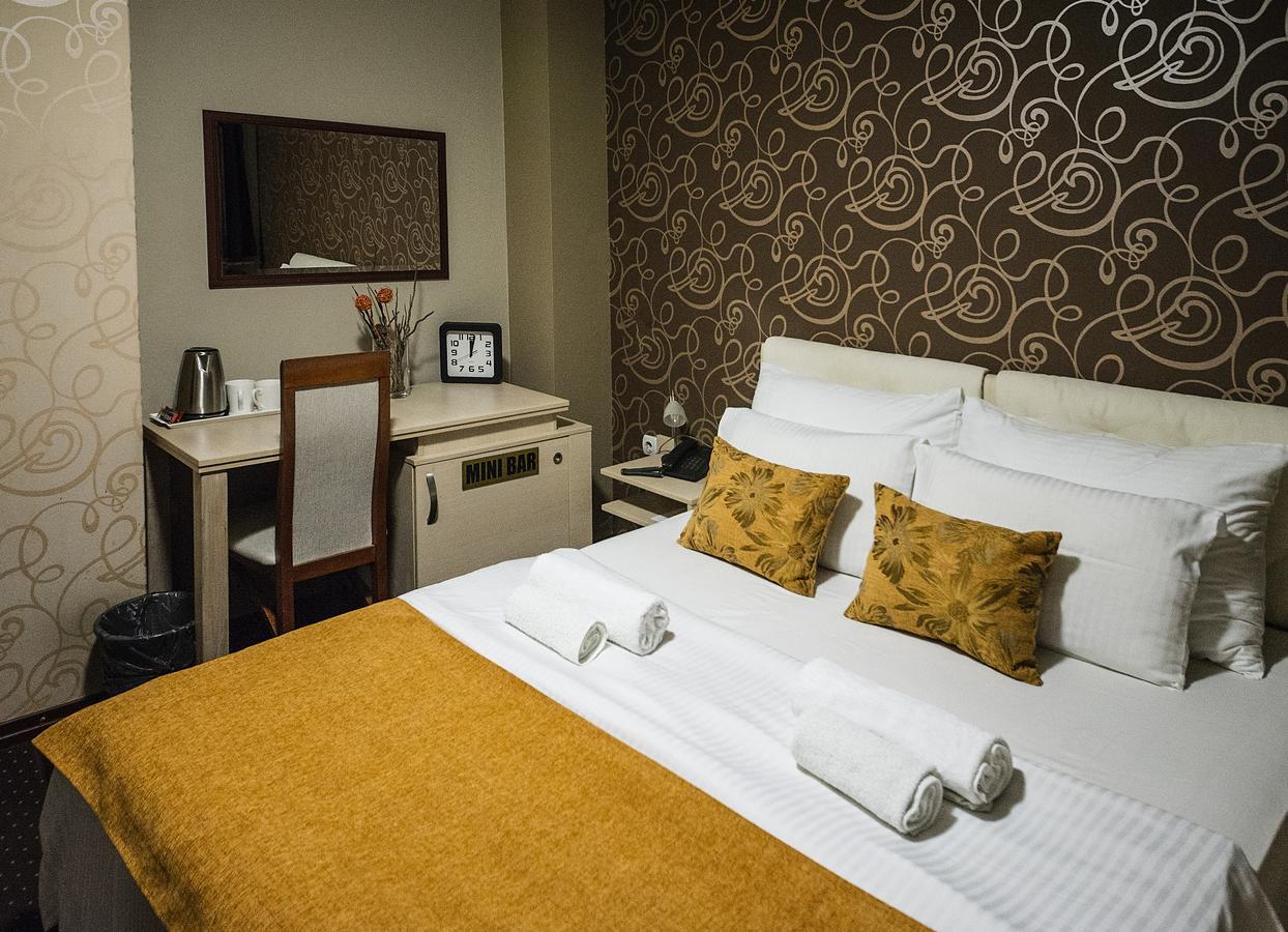 Hotel Bell Leskovac  Buitenkant foto
