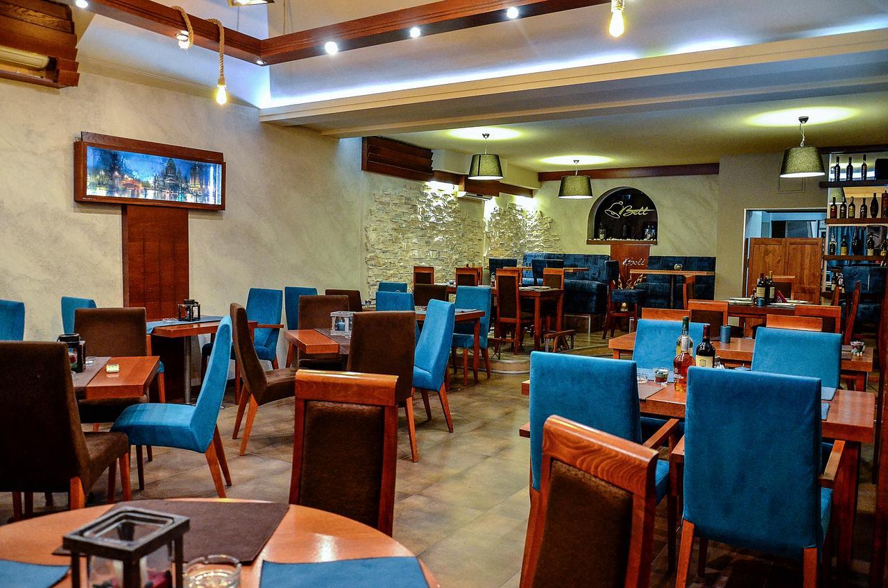 Hotel Bell Leskovac  Buitenkant foto