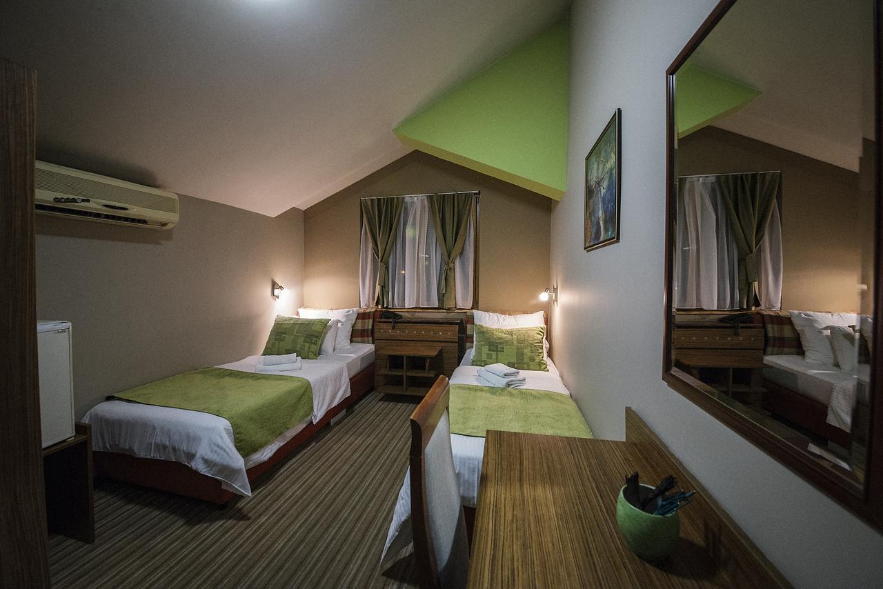 Hotel Bell Leskovac  Buitenkant foto