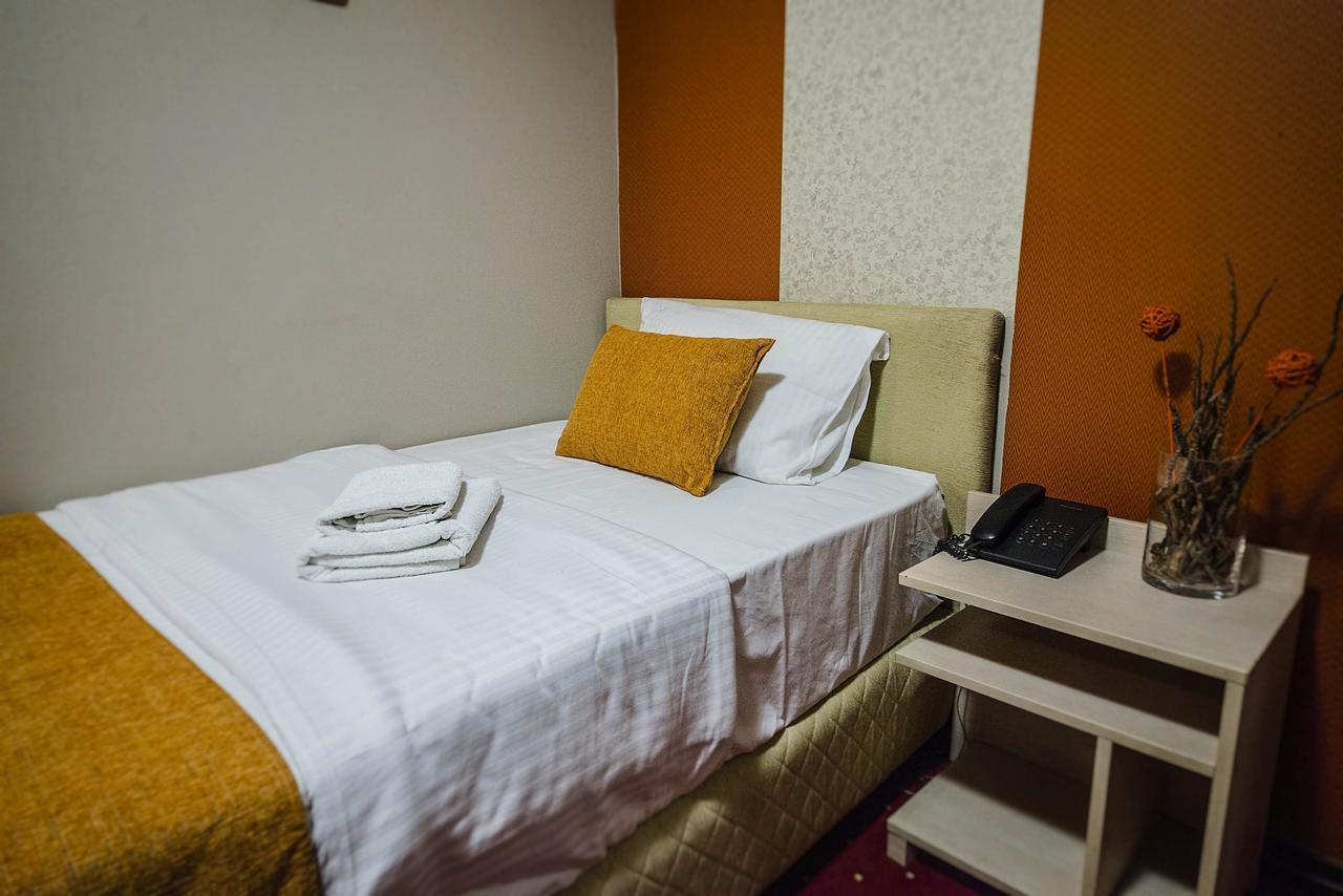 Hotel Bell Leskovac  Buitenkant foto
