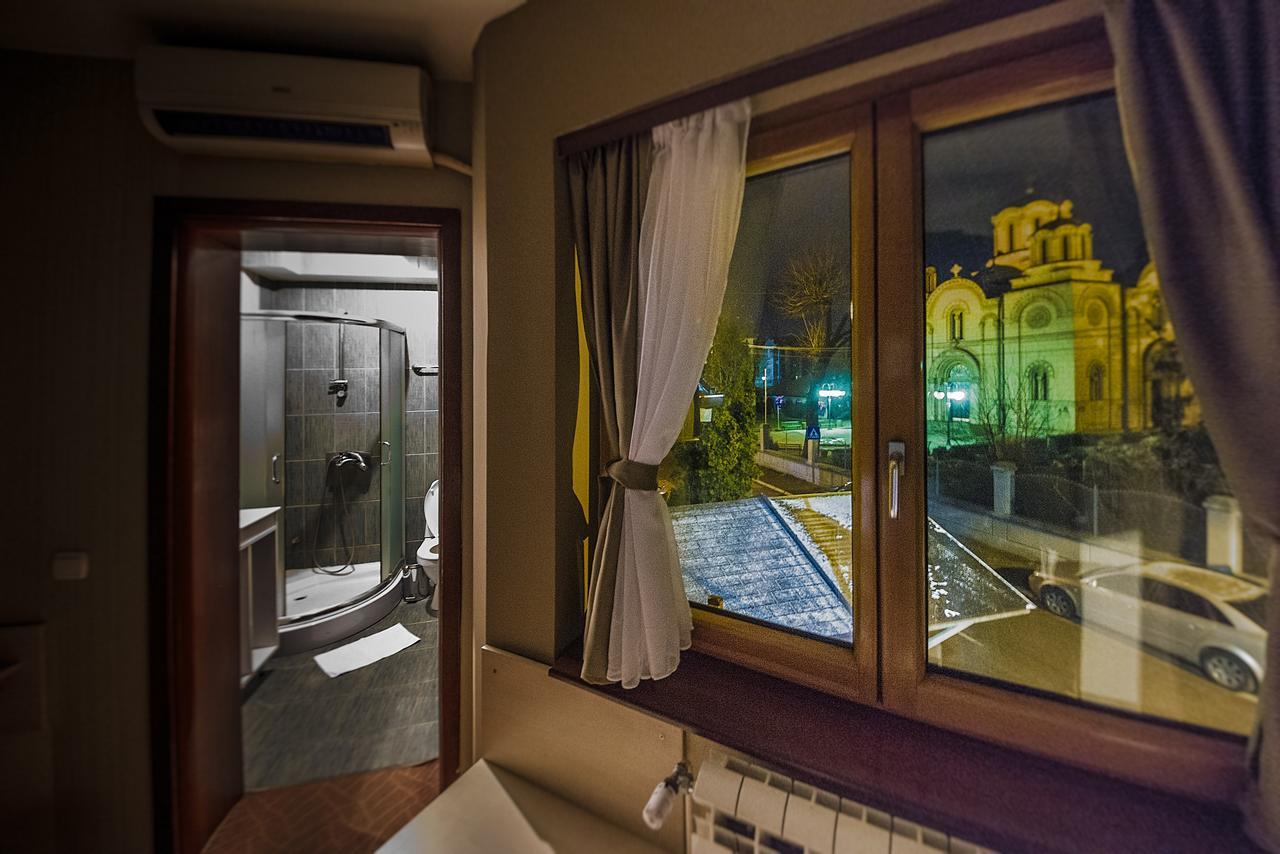 Hotel Bell Leskovac  Buitenkant foto